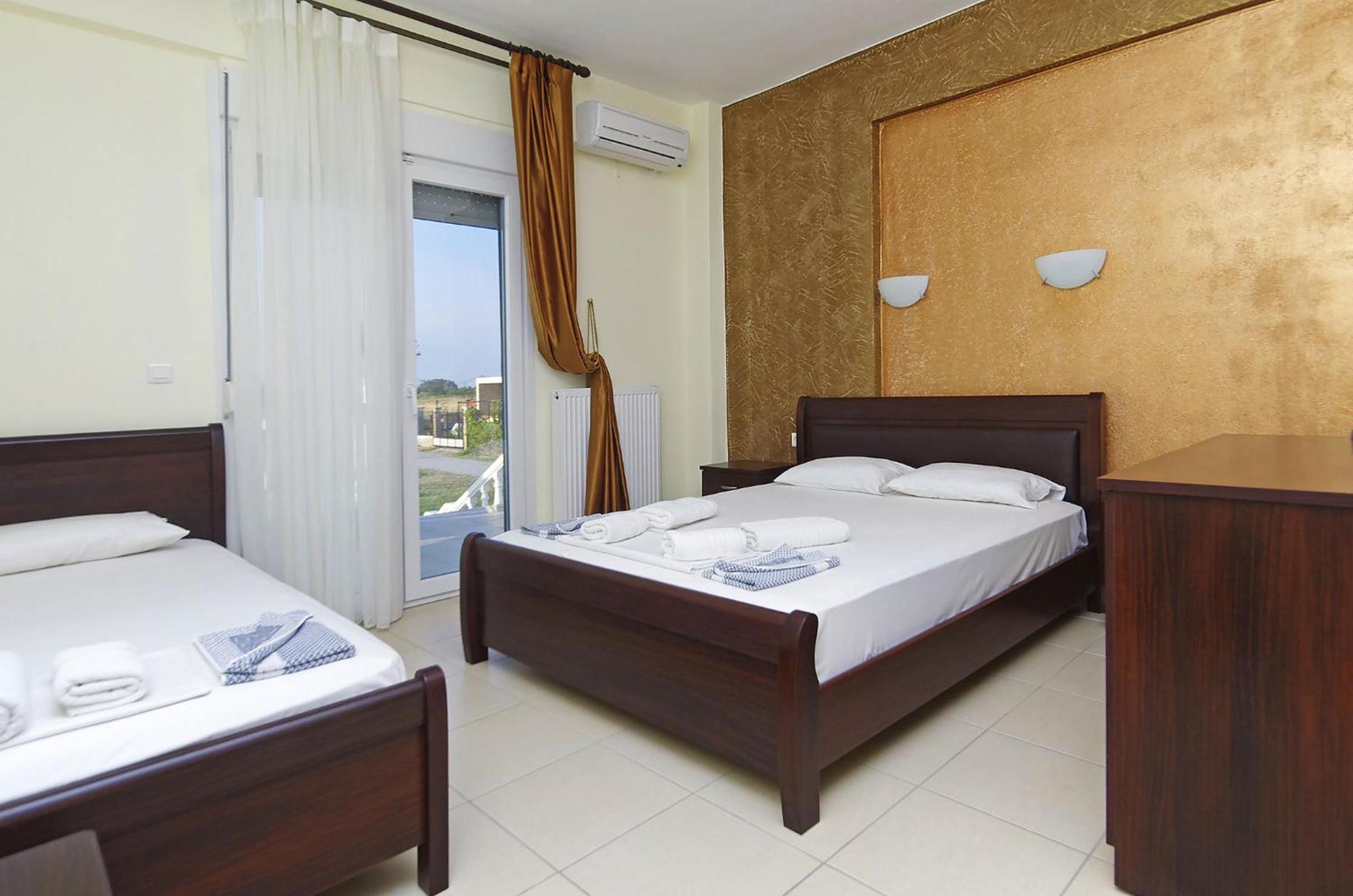 Hotel Paris Paralía Buitenkant foto