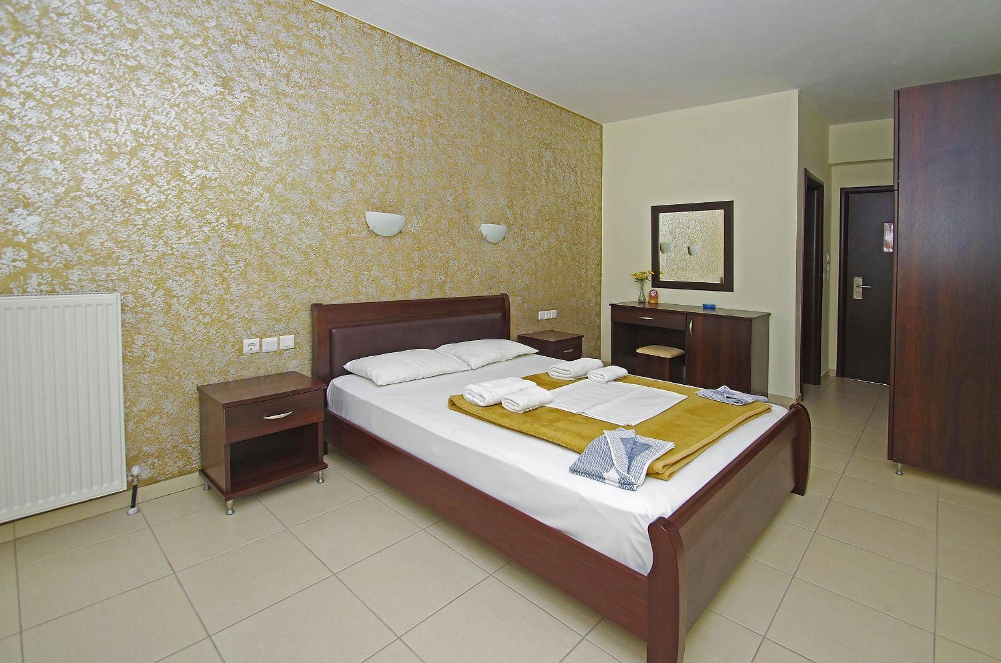 Hotel Paris Paralía Buitenkant foto